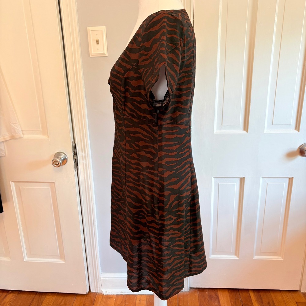 NEW Madewell Women Size 6 Dress Brown Black V-Neck Mini Abstract Animal Print - Picture 2 of 7